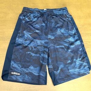 Adidas boys shorts (14/16)